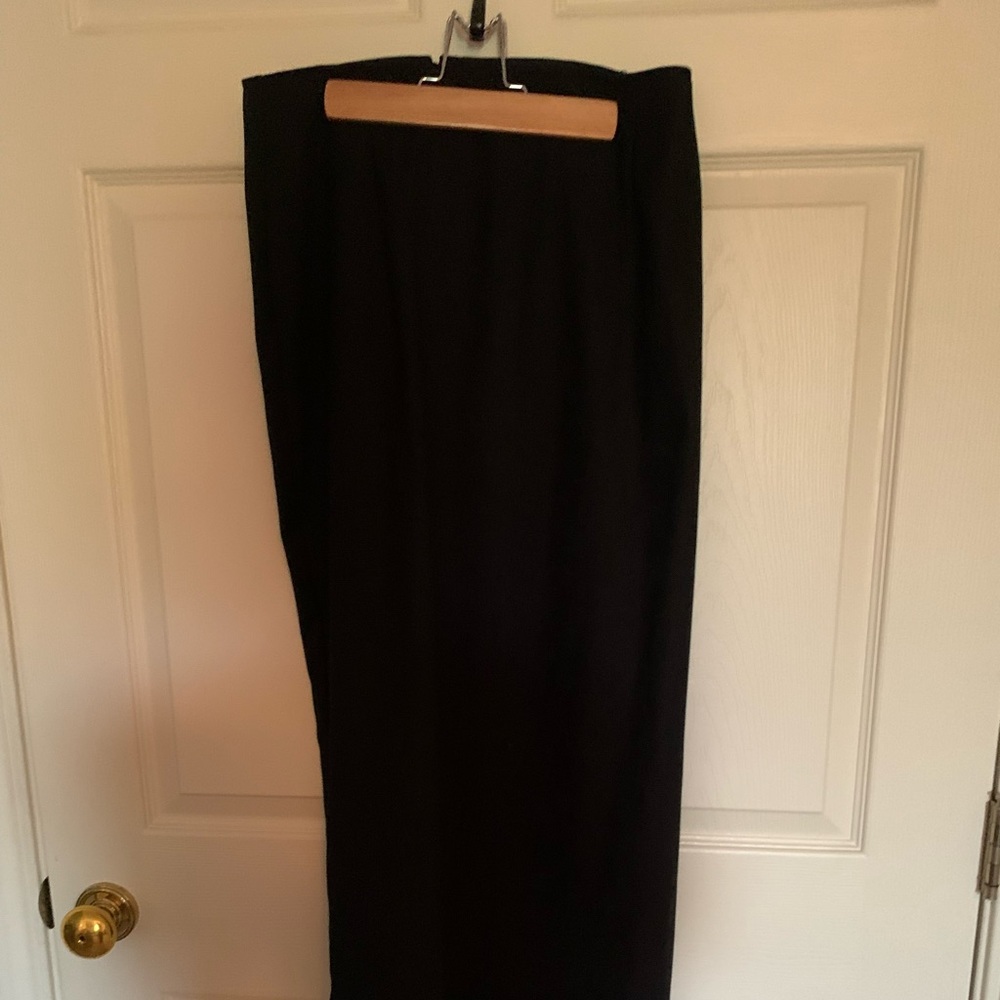 Straight skirt